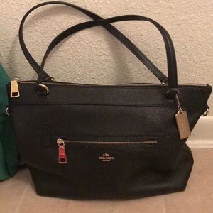Large coach bag in great condition!